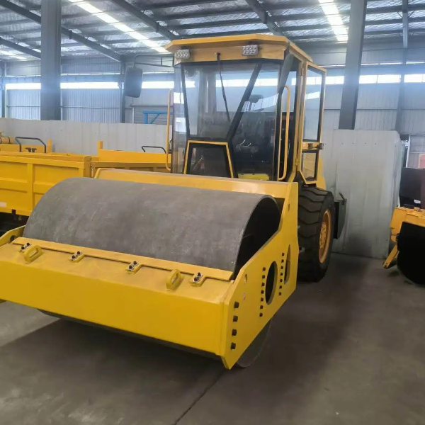 Ride On Vibratory Road Roller