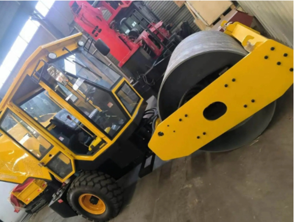 Ride On Vibratory Road Roller