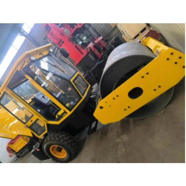Ride On Vibratory Road Roller