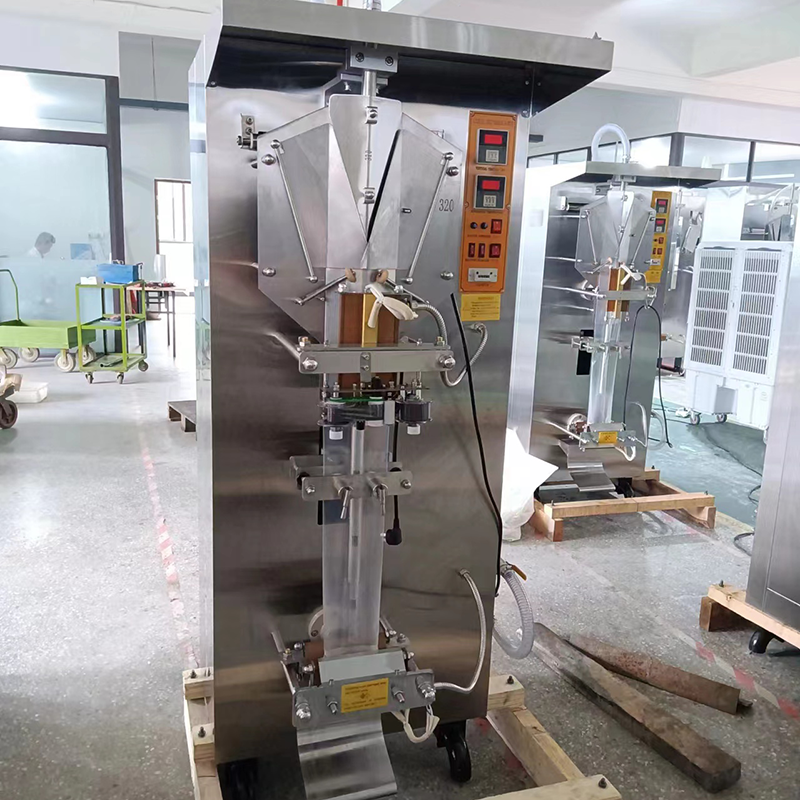 Bag type liquid packaging machine | GEM machinery
