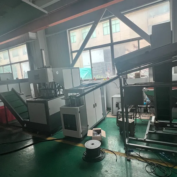 Stretch blow moulding machine | GEM machinery