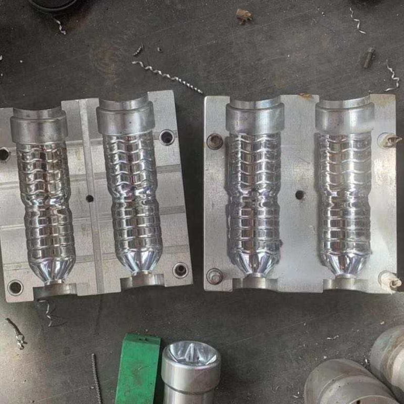 Stretch blow moulding machine | GEM machinery