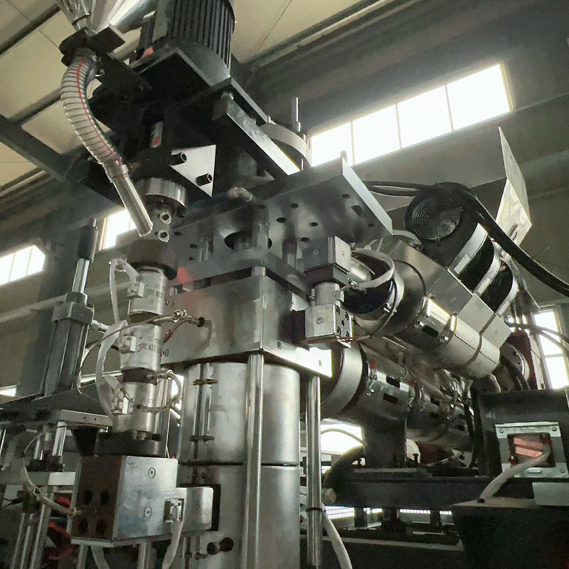 Extrusion blow moulding machine | GEM machinery