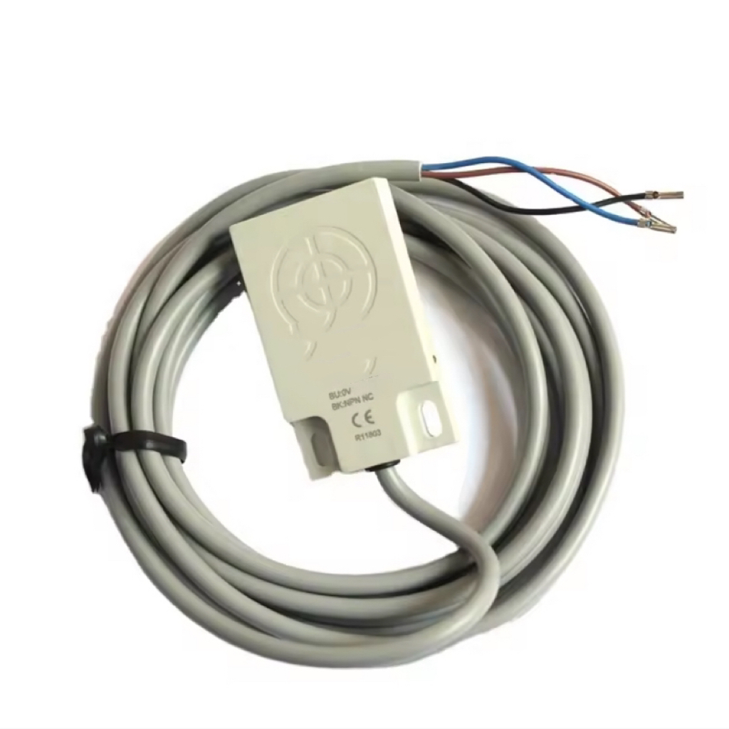 Capacitive proximity sensor square switch