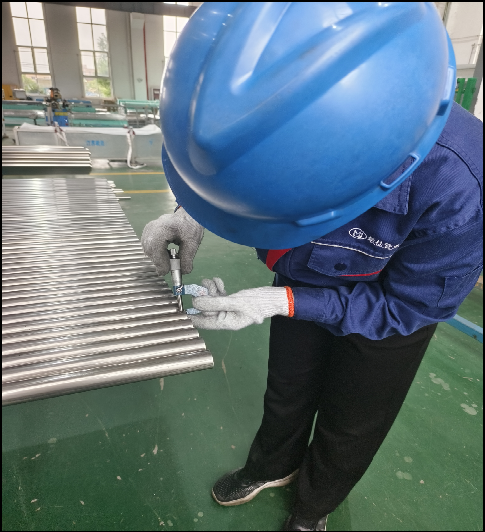 Wall thickness measurement