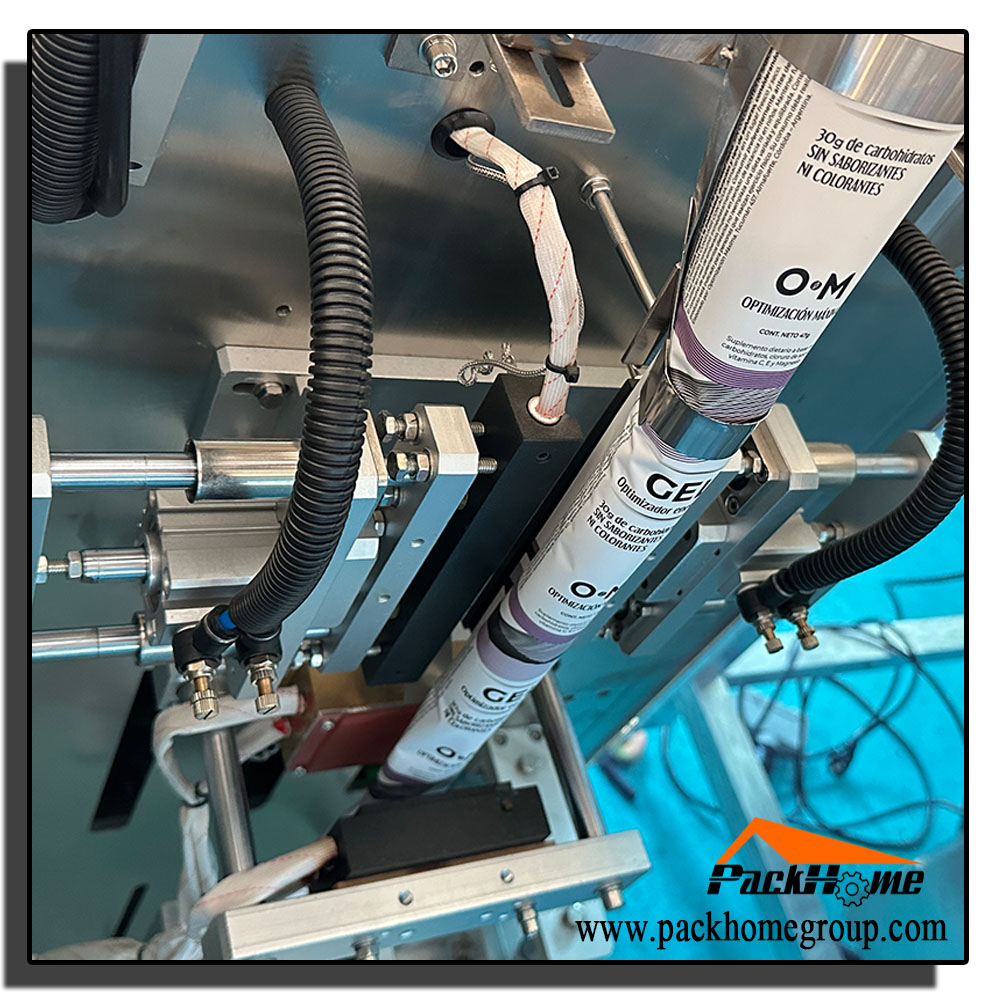 Compact Bagging Machine With Pneumatic Liquid Filler