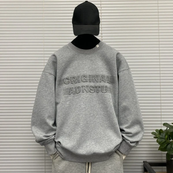 TTgarment Debossed Logo Sweatshirt for Men Casual Hoodie DA003