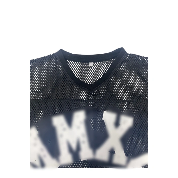 TTgarment   Black openwork mesh V-neck cropped T-shirt, American retro print sports cover-up  T1210