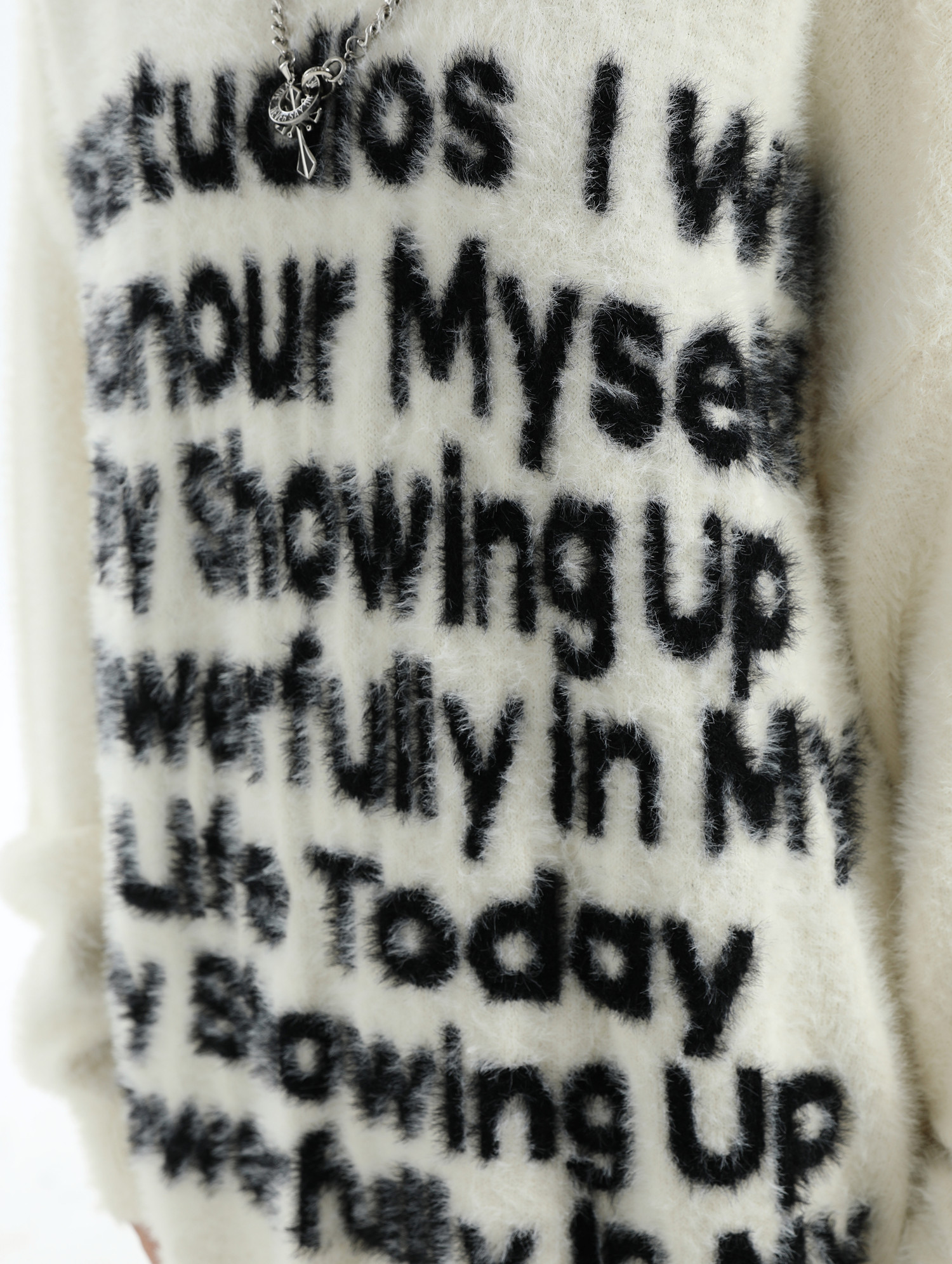 TTgarment Custom Made Faux mohair Fuzzy Knit Sweater Men Oversized Letter Print MA004