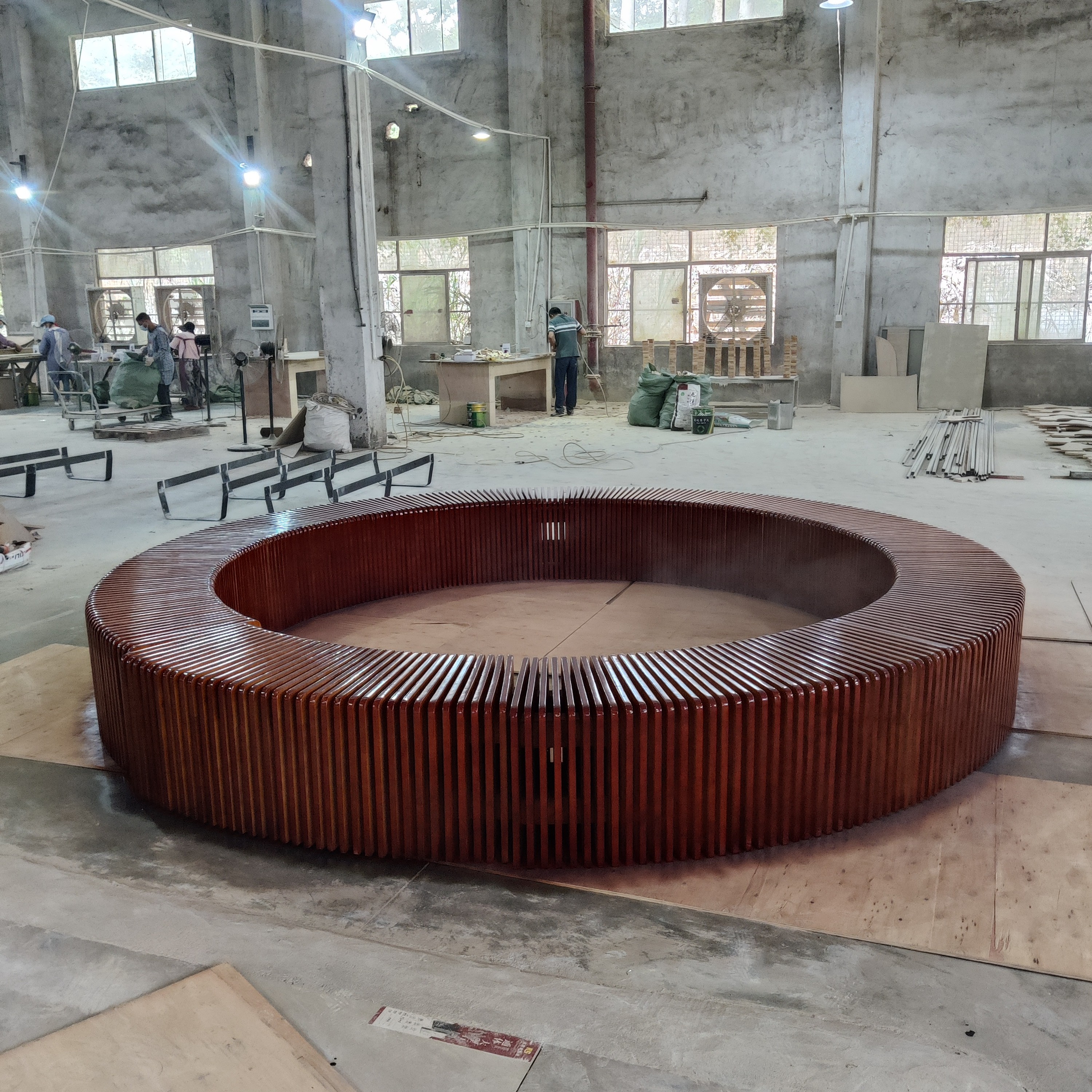 Tree pool seat series