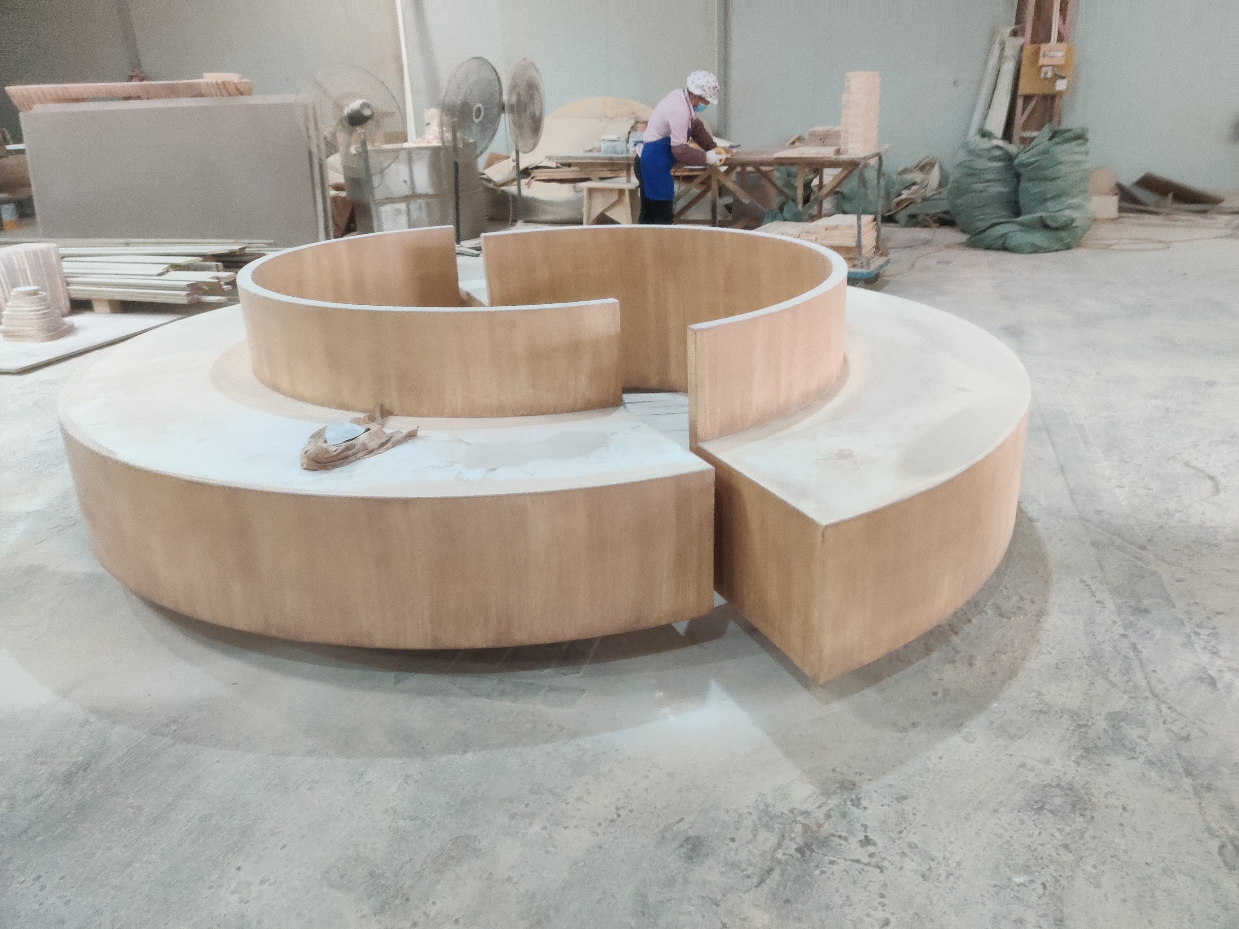 Tree pool seat series