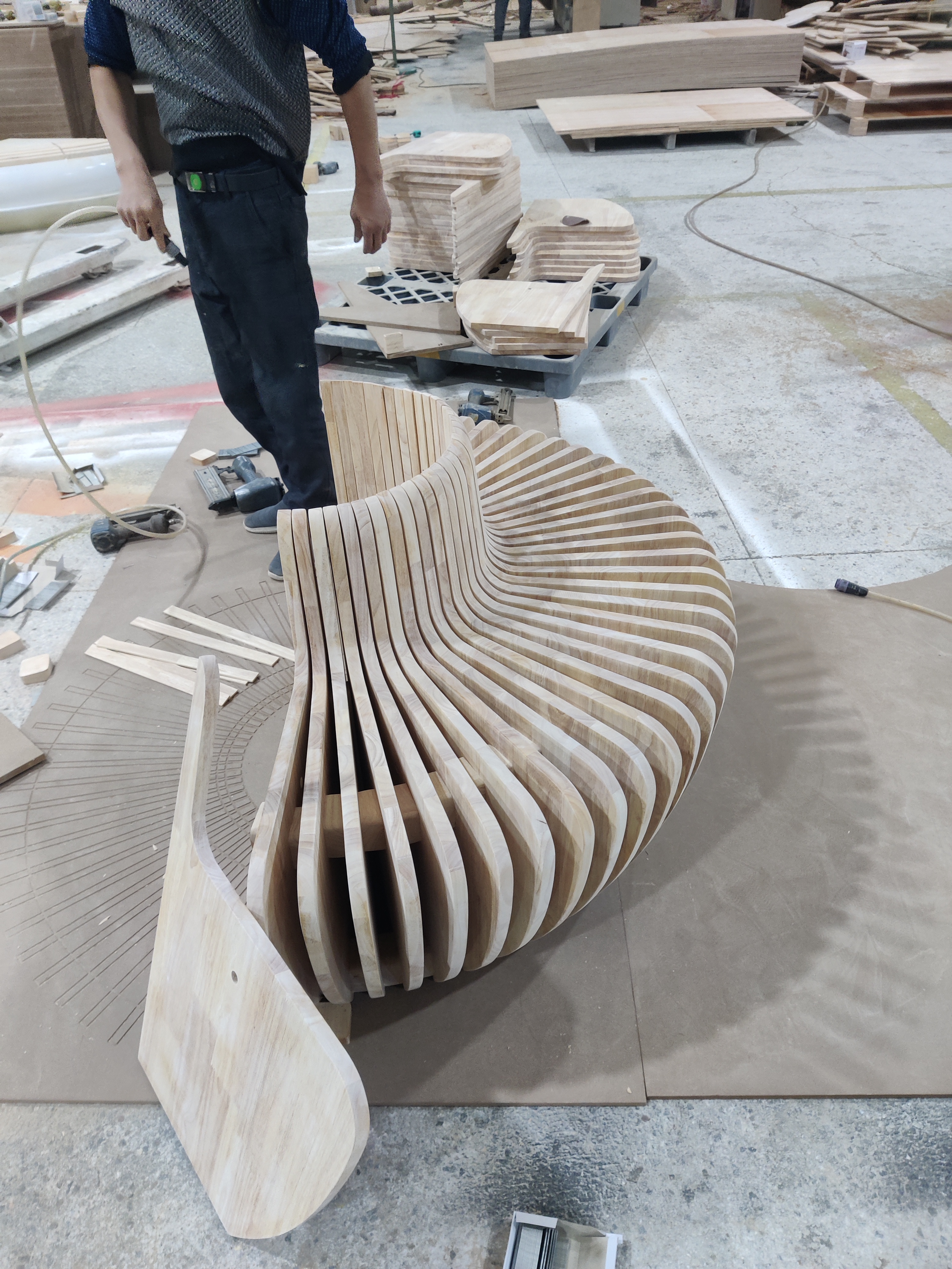 Tree pool seat series