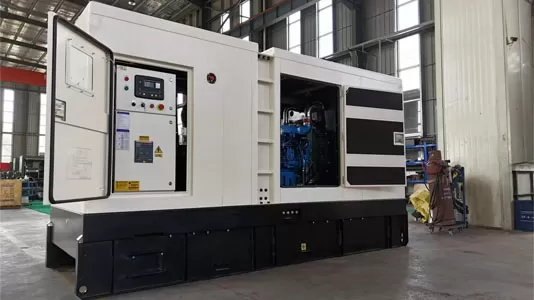 Conjunto de dosel de 350 kVA alimentado por Baudouin