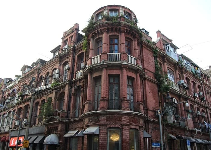 11-Day Five-Diamond Jiangnan Elegance: A Private Luxury Journey through Shanghai, Suzhou, Hangzhou & Wuzhen