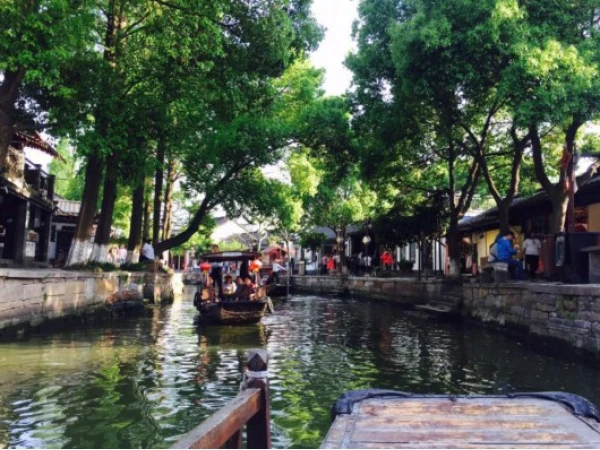 11-Day Five-Diamond Jiangnan Elegance: A Private Luxury Journey through Shanghai, Suzhou, Hangzhou & Wuzhen