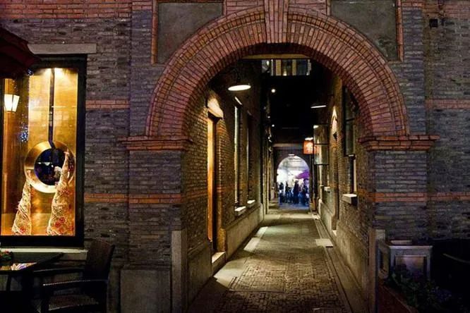 2-Day Shanghai Essentials & City Walk Tour