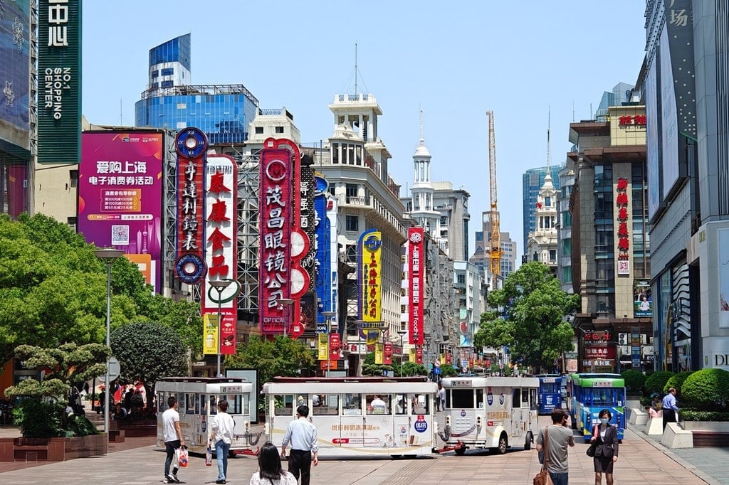 6 Days Shanghai Modernity & Yellow Mountain Nature Essence