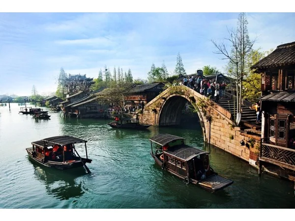 2 Days Shanghai City Highlights & Zhujiajiao Water Town Tour