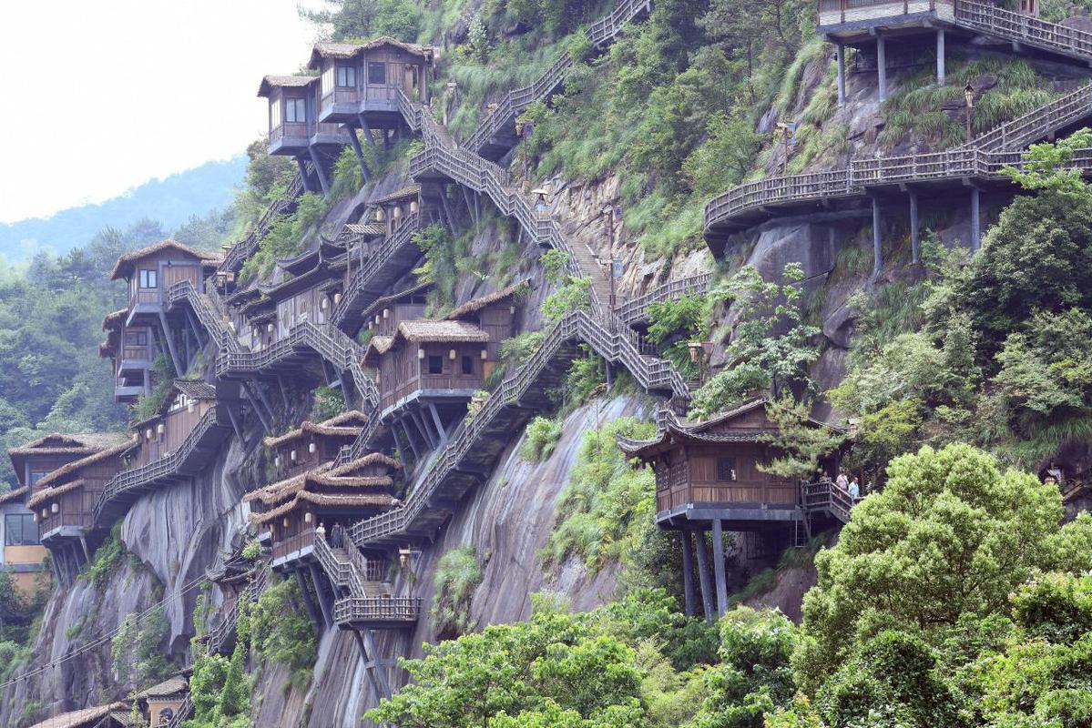 Ink & Mist · Immersive Jiangxi 6-Day, 5-Night Luxury Aesthetic Journey