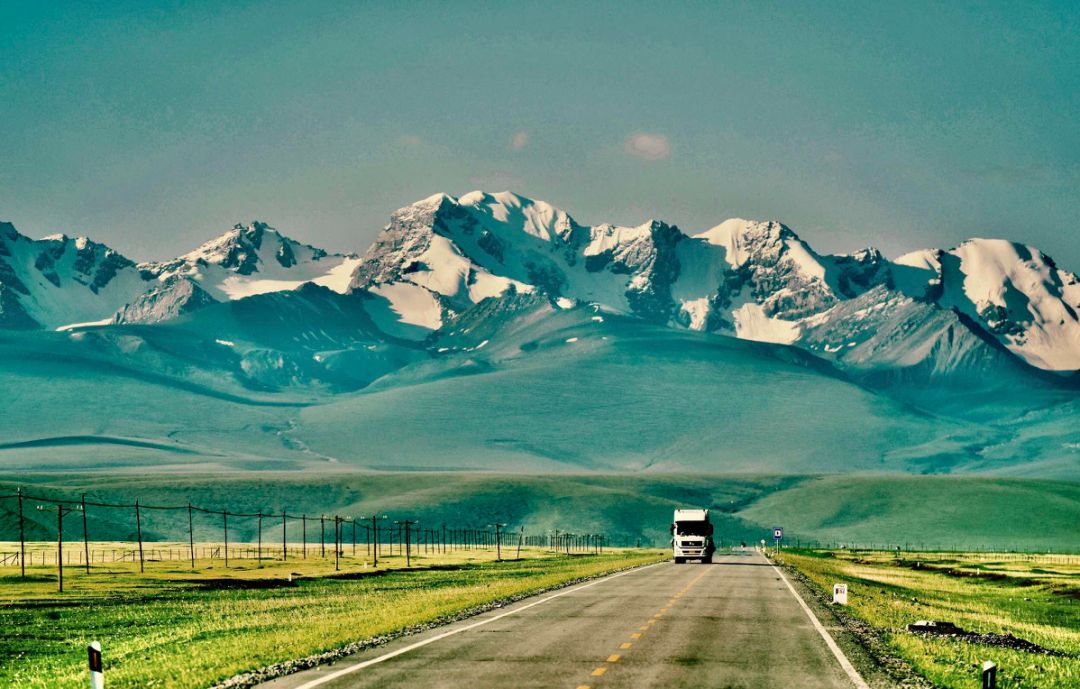 The Sacred Silk Road:12-Day Grand Xinjiang Halal Odyssey