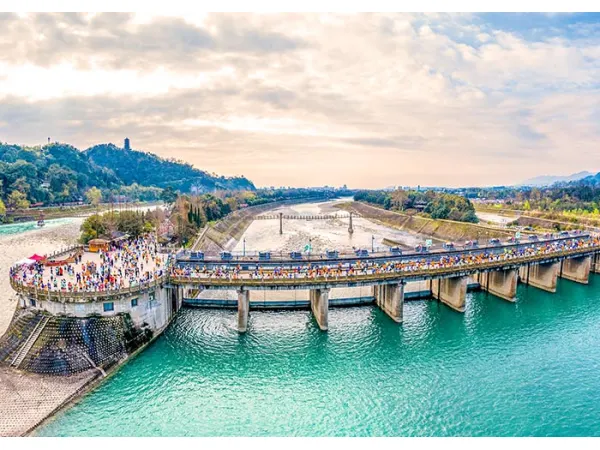 6D5N Chengdu & Jiuzhaigou Muslim Premium Tour