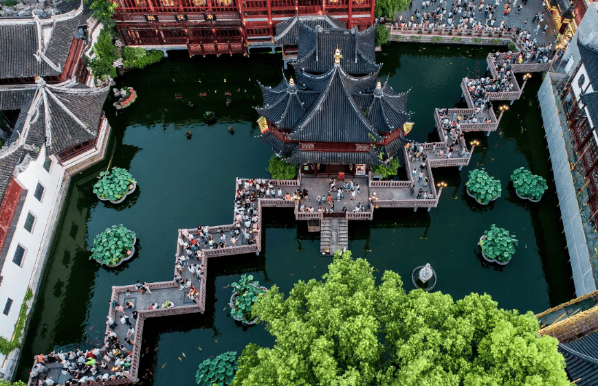 3-Day Shanghai Essence & Water Town Discovery