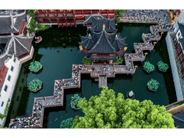 3-Day Shanghai Essence & Water Town Discovery