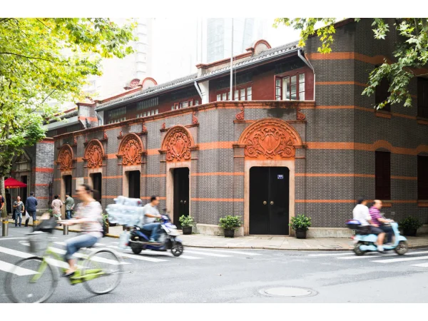 3-Day Shanghai Essence & Water Town Discovery